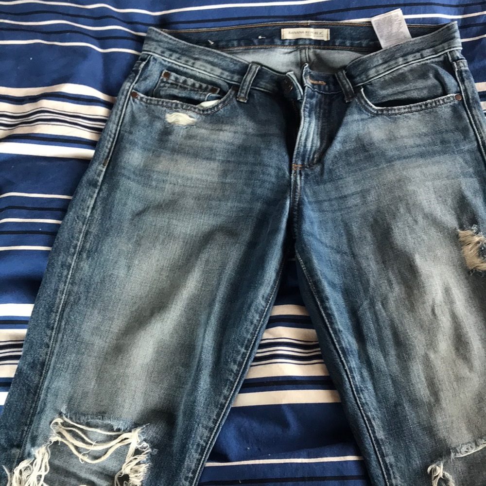 Banana republic destroyed boyfriend jeans